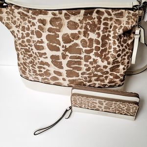 Coach Large Giraffe Print Hobo Bag With Matching Wallet